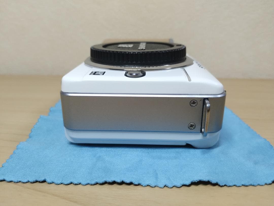 ✨美品✨ オリンパス OLYMPUS PEN Lite E-PL1 ボディ 白