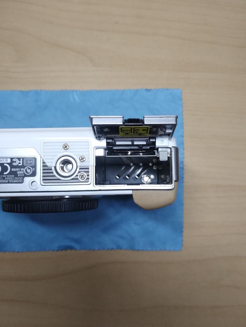 ✨美品✨ オリンパス OLYMPUS PEN Lite E-PL1 ボディ 白