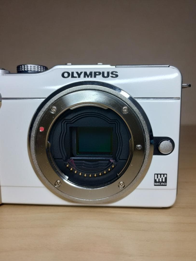 ✨美品✨ オリンパス OLYMPUS PEN Lite E-PL1 ボディ 白