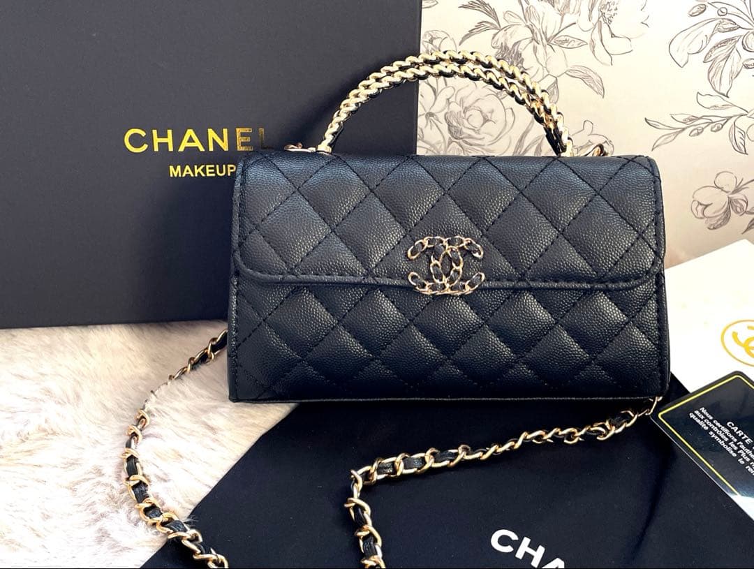 【専用購入で1000円引き】CHANEL チェーンショルダーバッグ　キルティング