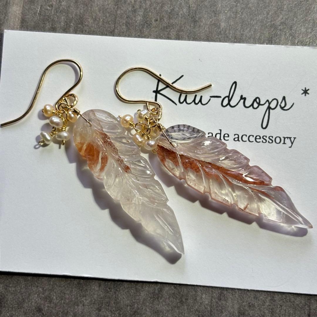 マニカラン水晶♢リーフカービング✴︎14kgfピアスP317