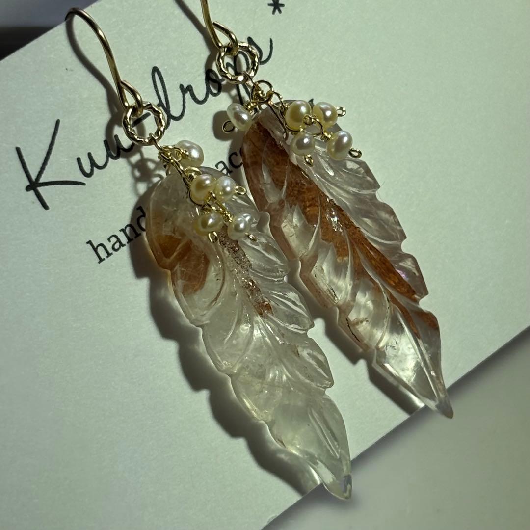 マニカラン水晶♢リーフカービング✴︎14kgfピアスP317