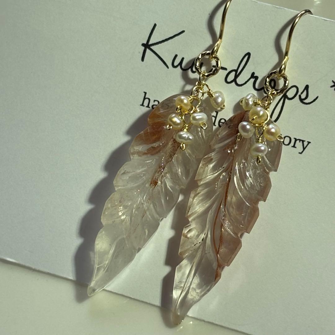 マニカラン水晶♢リーフカービング✴︎14kgfピアスP317