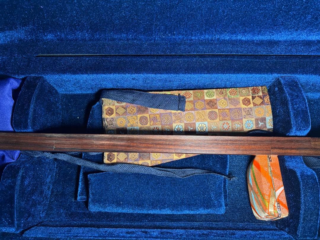 長唄三味線 細棹 ジャンク ケース、撥付き