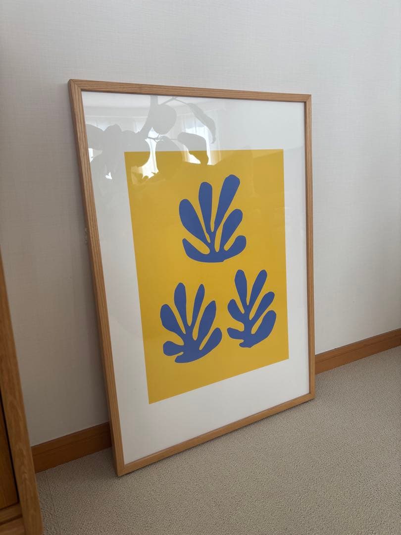 【IDEE】アンリ・マティス 「青いシートと黄色い背景」