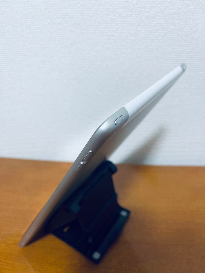 H*U様 iPad 10.2インチ (第9世代) 64GB WiFi + セルラ