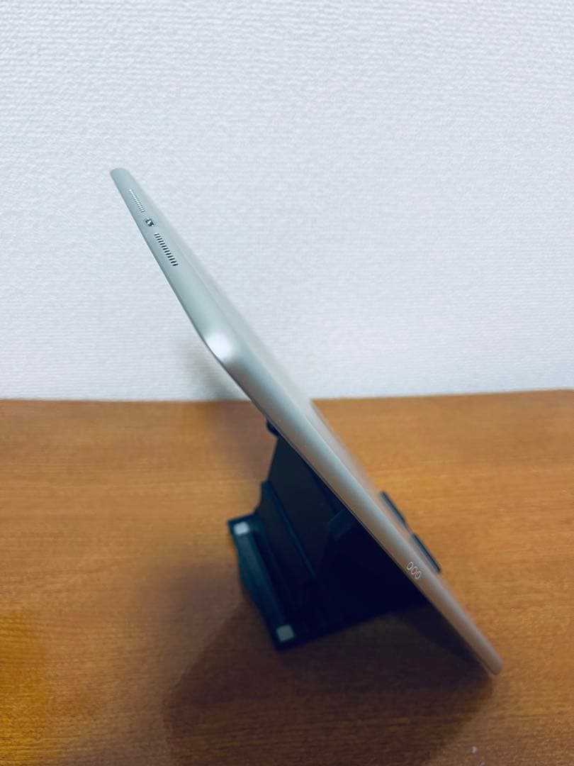 H*U様 iPad 10.2インチ (第9世代) 64GB WiFi + セルラ