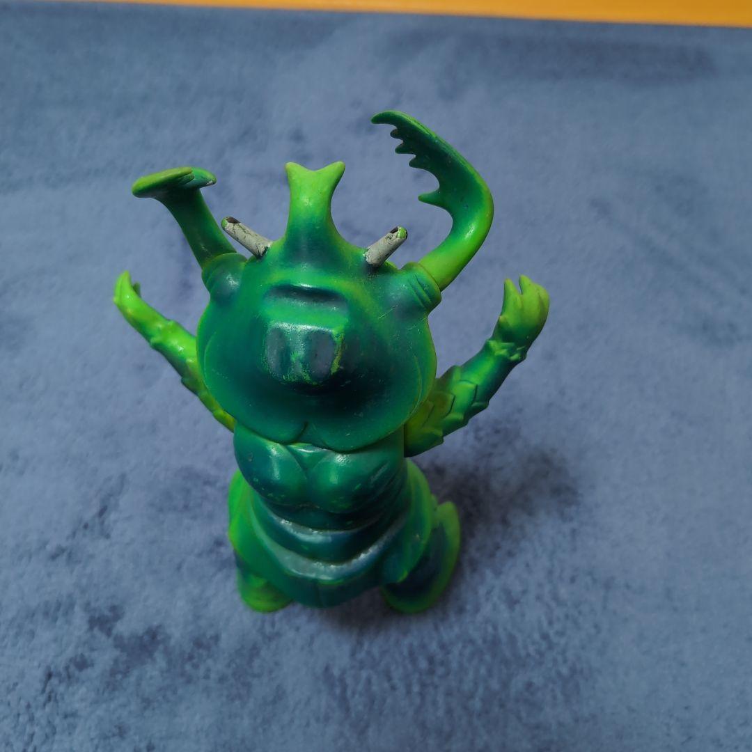 フィギュア　カネゴン