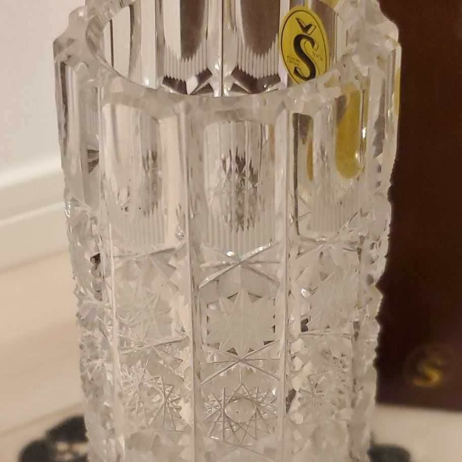 ラディスラフ・シェフチーク ハンドメイド クリスタル ボヘミアンベース