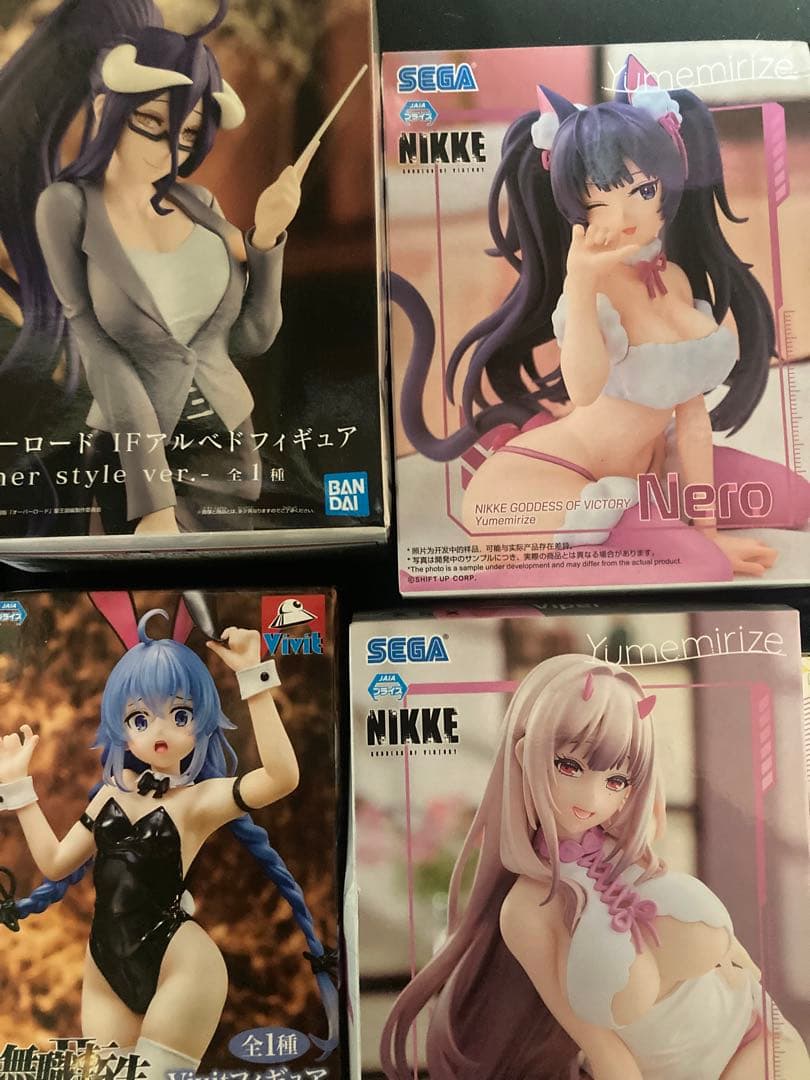 未開封フィギュアまとめて
