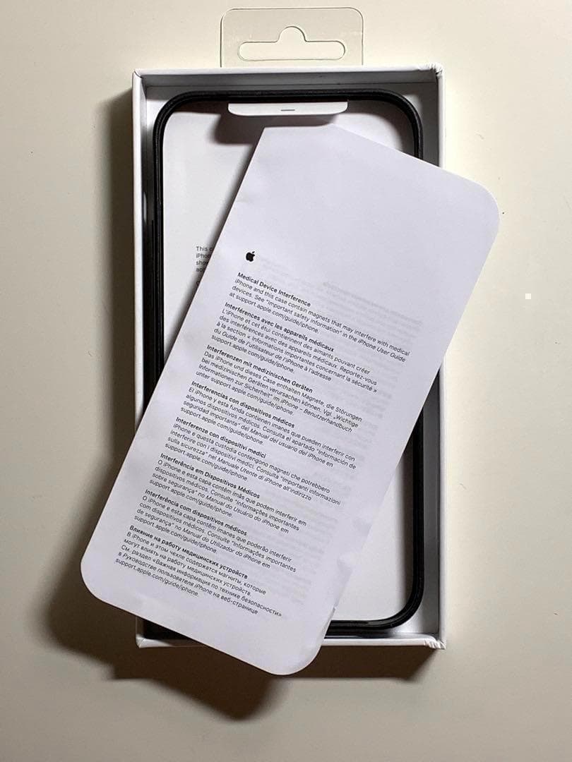 【新品】純正 iPhone 12 / 12 Pro レザーケース・ブラック③