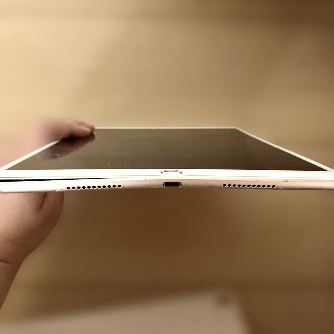 iPad Air 第３世代　64GB ピンク　ジャンク　本体歪み　電源落ち