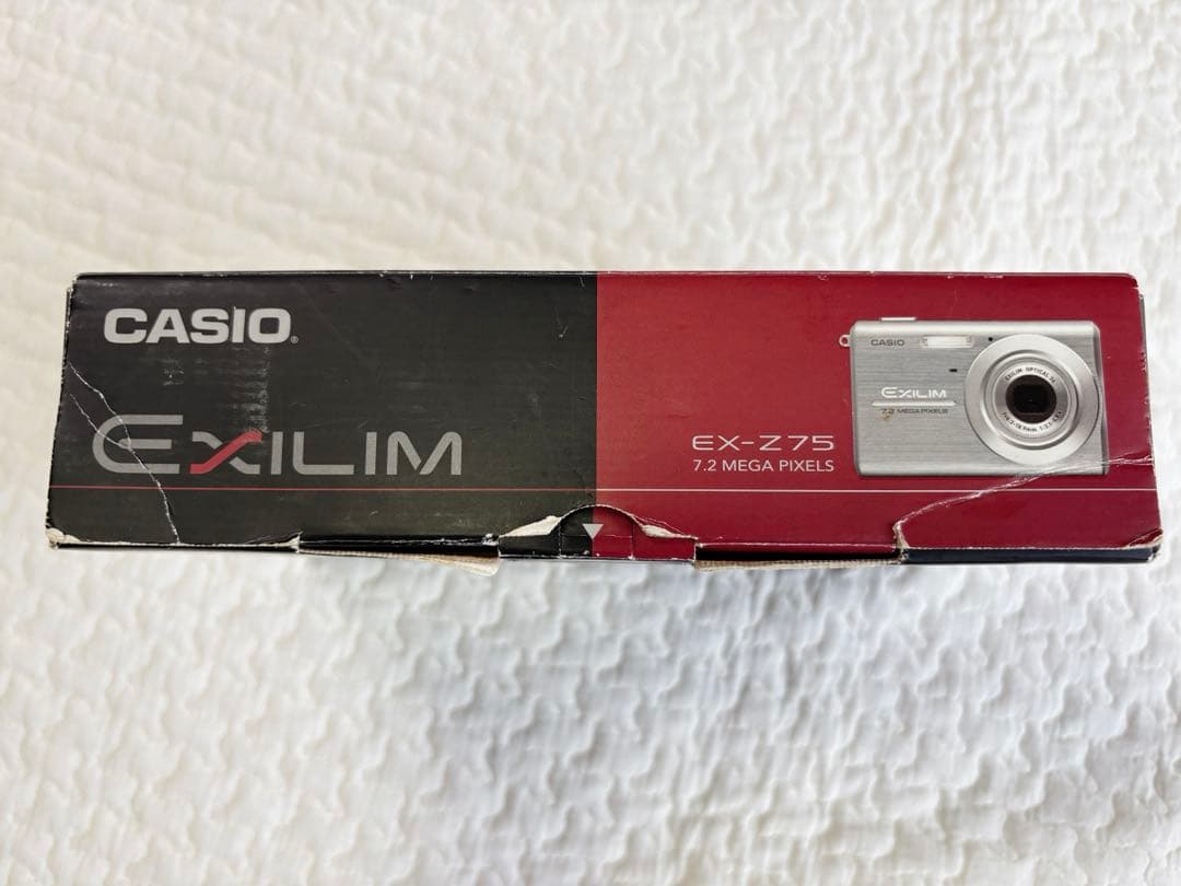 CASIO EXILIM ZOOM EX-Z75 カシオ エクシリウム