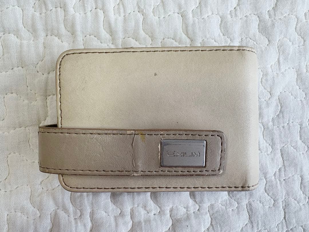 CASIO EXILIM ZOOM EX-Z75 カシオ エクシリウム