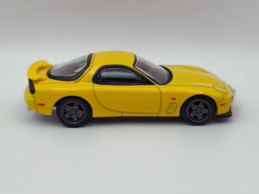 トミカリミテッドヴィンテージネオ　ロータリーエンジン誕生30周年記念限定車