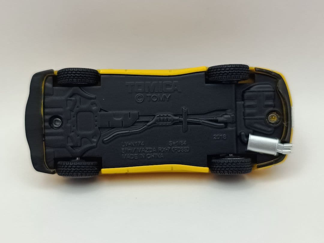 トミカリミテッドヴィンテージネオ　ロータリーエンジン誕生30周年記念限定車