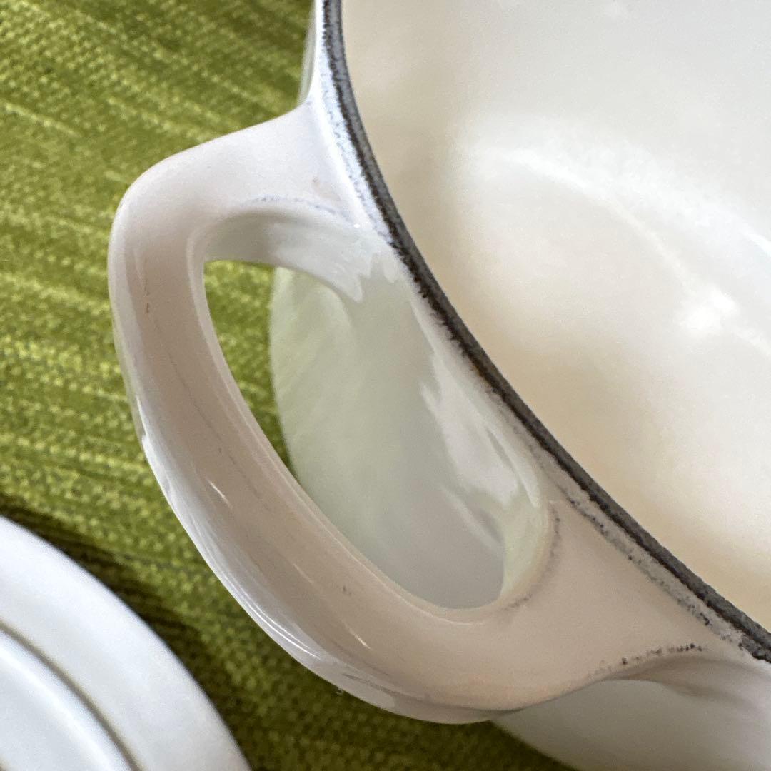 ルクルーゼ ココットロンド 両手鍋　ホワイト　18cm