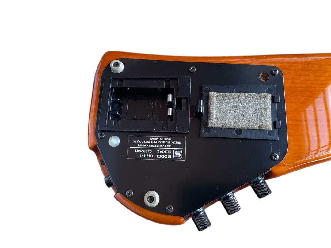 付属品多数　電気大正琴　スズキ　こはく　ソプラノ　ケース　アンプ　調律機付き