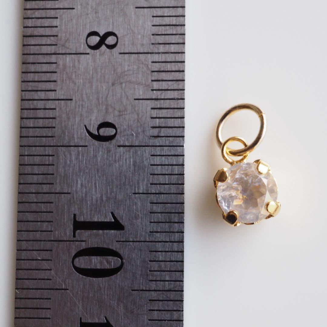 【Ruby】高品質ホワイトシェル(白蝶貝)ピカケピアス