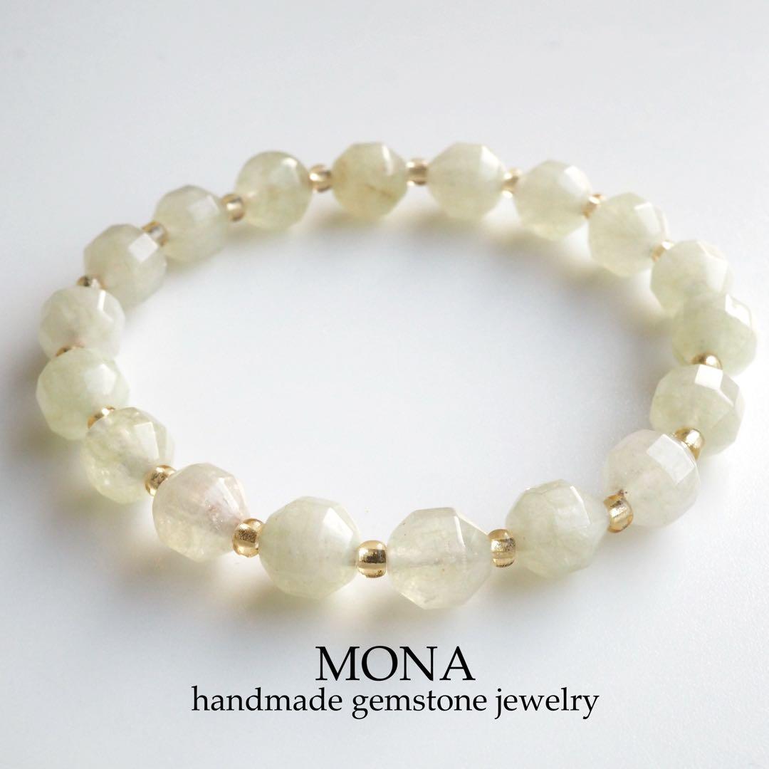 【Ruby】高品質ホワイトシェル(白蝶貝)ピカケピアス