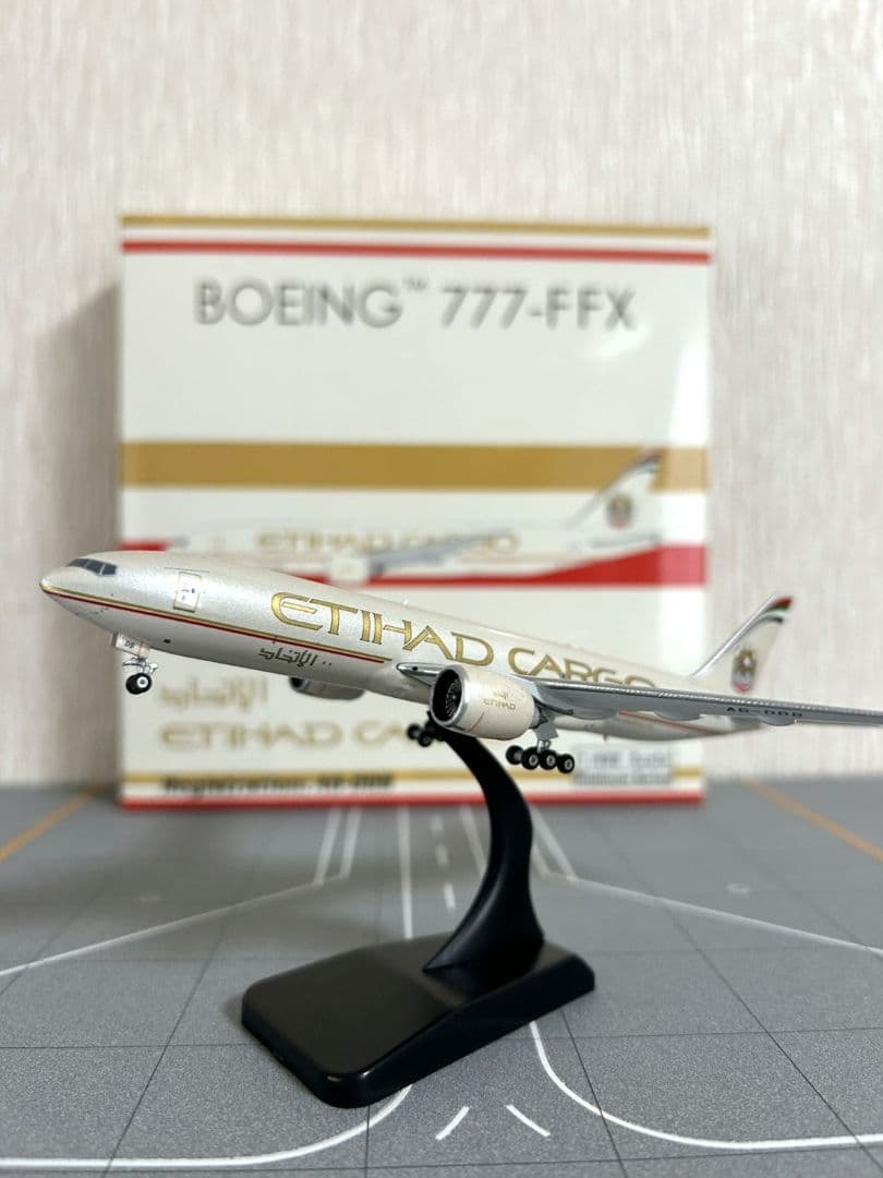 ♪︎Boeing 777-FFX エティハドカーゴ 1:400