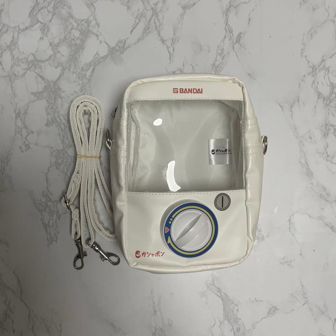 ガシャポンショルダーバッグ　バンダイ