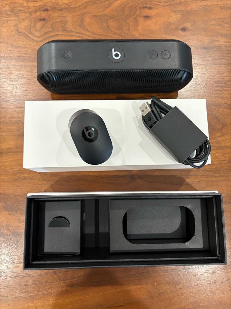 Beats Pill+ ブラック ワイヤレススピーカー