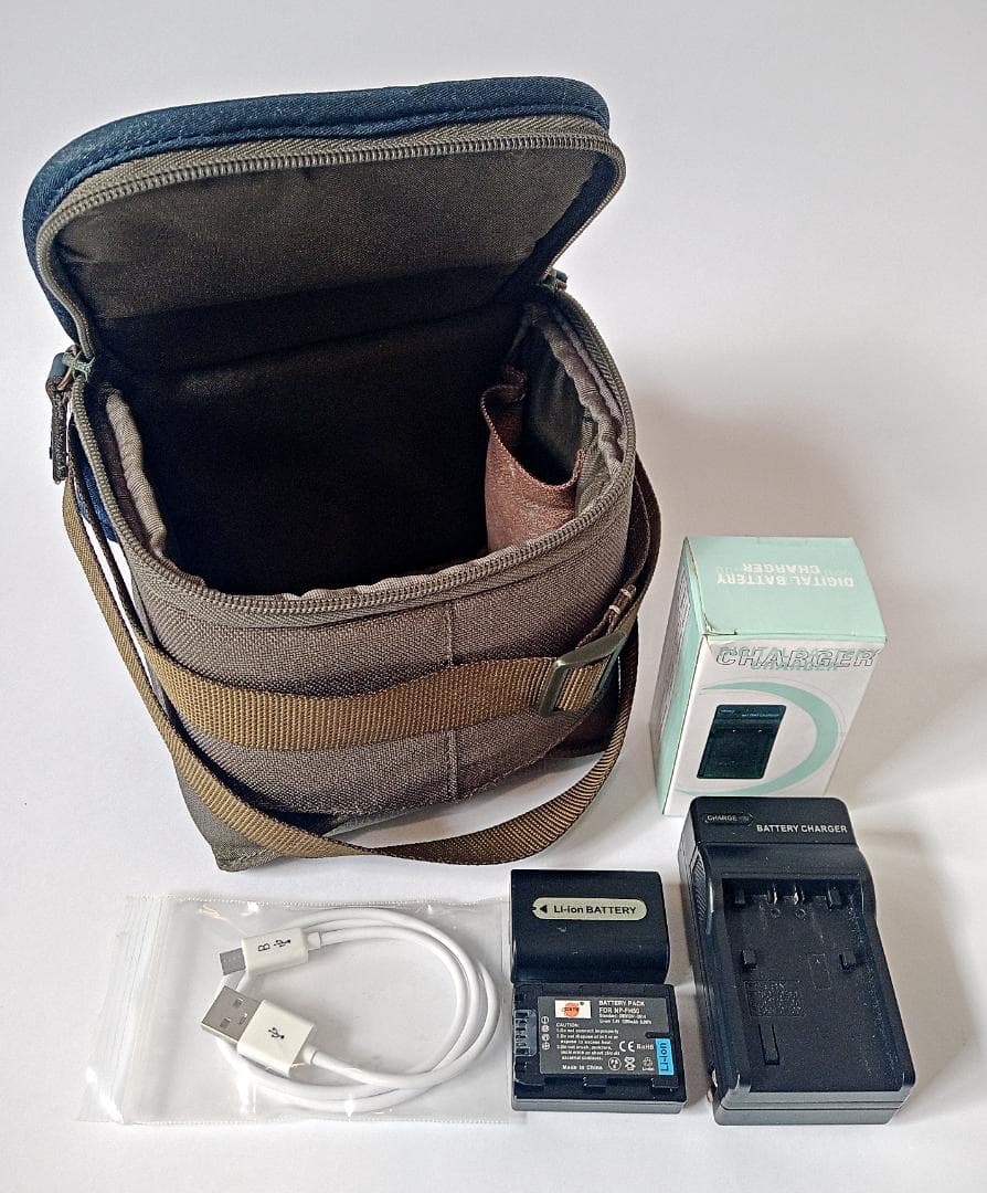 SONY サイバーショット DSC-HX200V バッテリー・充電器・ポーチ付