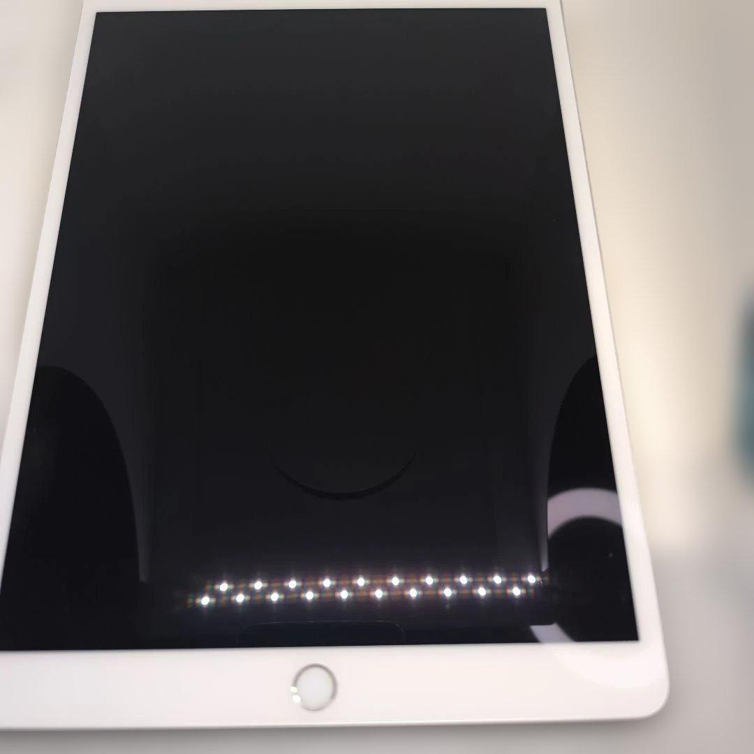 山*内様 Pad Air第3世代/64GBシルバーWi-Fi+Cellul　83