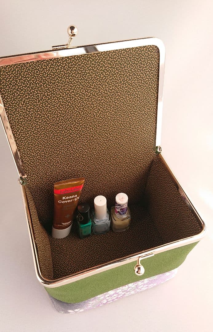 ご予約    京友禅 豪華金糸刺繍 ボックスがま口(鶯色)