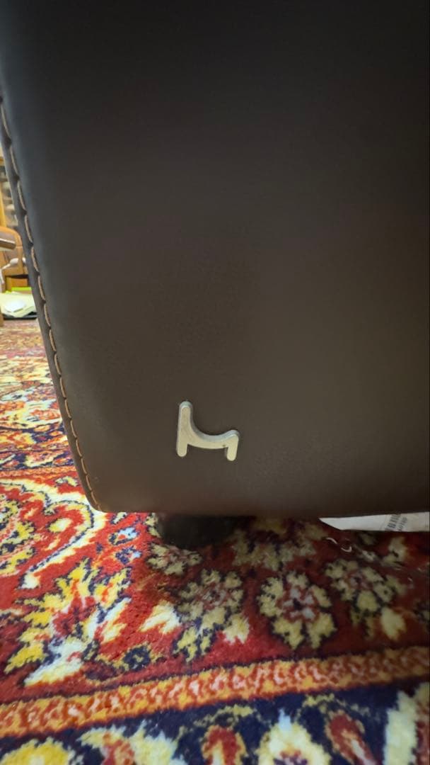 イタリア　ニコレッティ社製　2人掛けソファー①