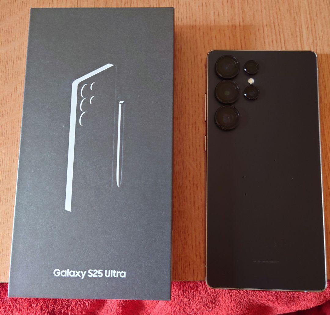 Galaxy S25 Ultra Titanium Black 1TB　国内版