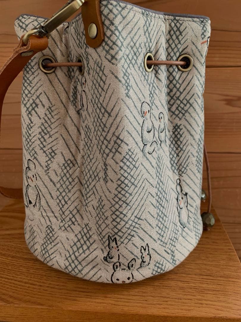 ミナペルホネン lumiukko 巾着ショルダー バッグ【新品✨】