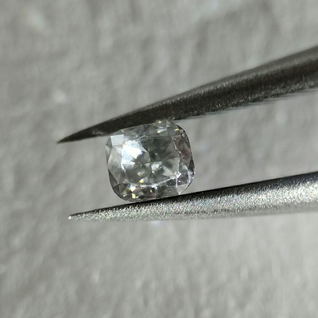 ダイヤモンド　ルース　裸石　宝石　0.117ct 薄いグレー　ソ付