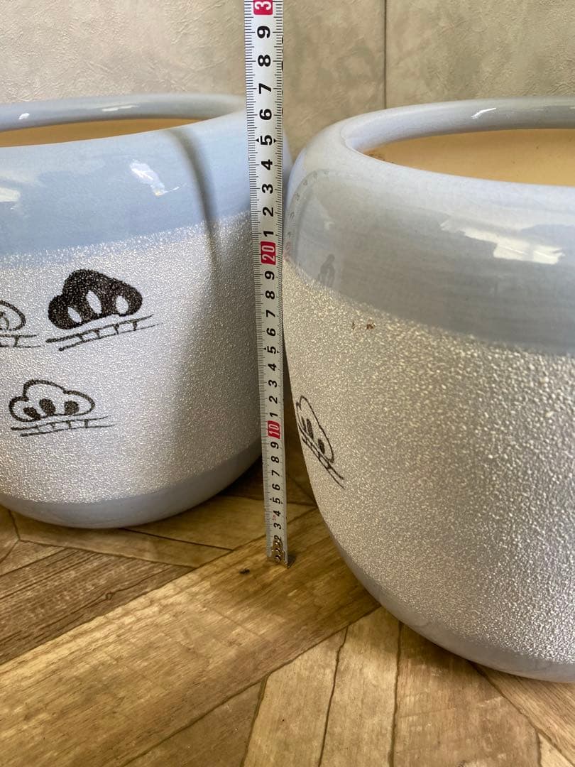 火鉢　2つ　メダカ鉢　睡蓮鉢　鉢カバー