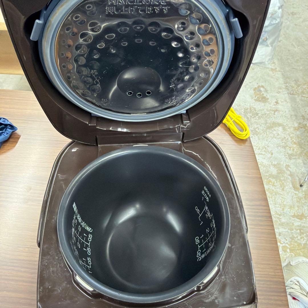 象印　NP-GP05E9 炊飯器　3合だき