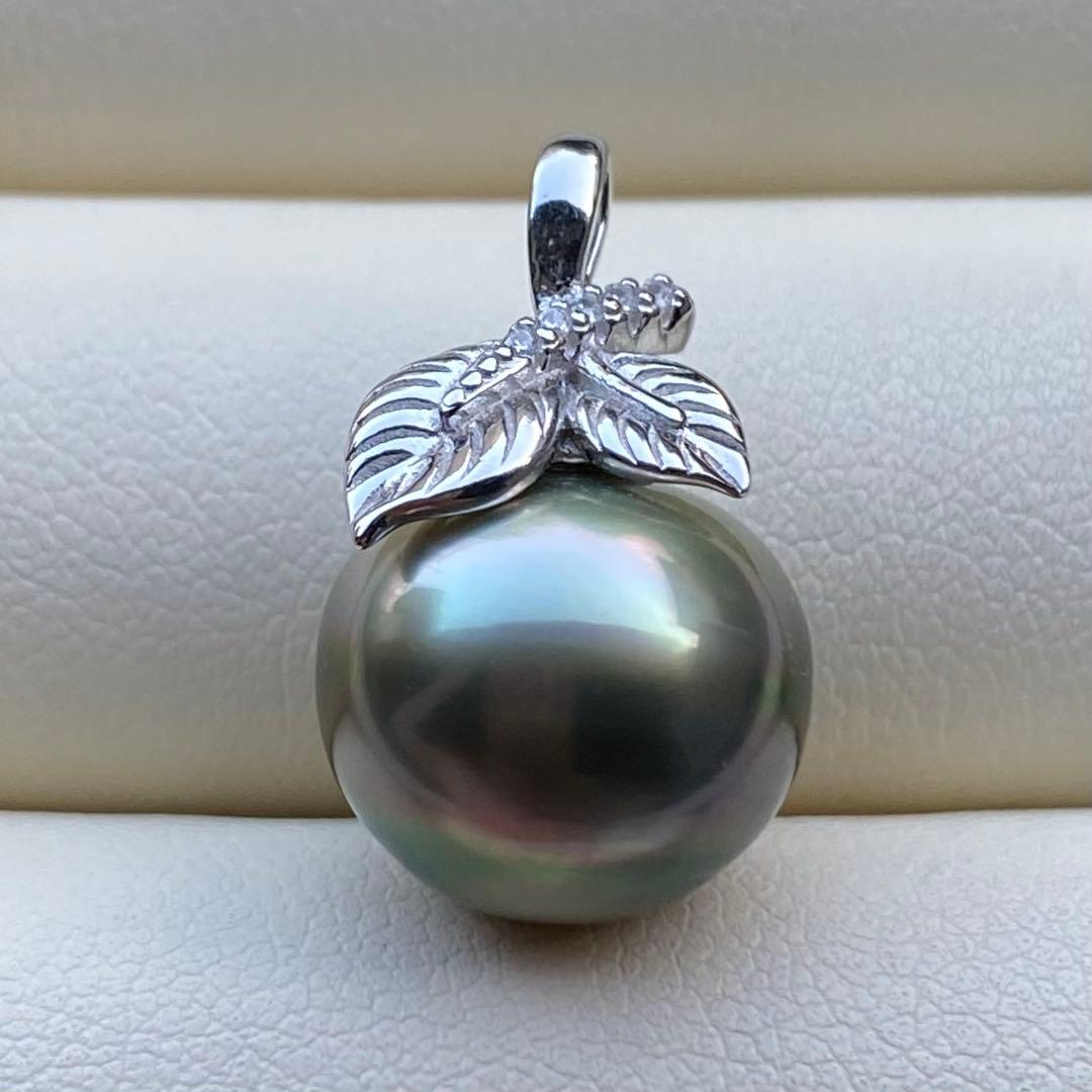 本真珠　南洋黒蝶真珠ネックレストップ　12.9mmグリーン虹色PT774