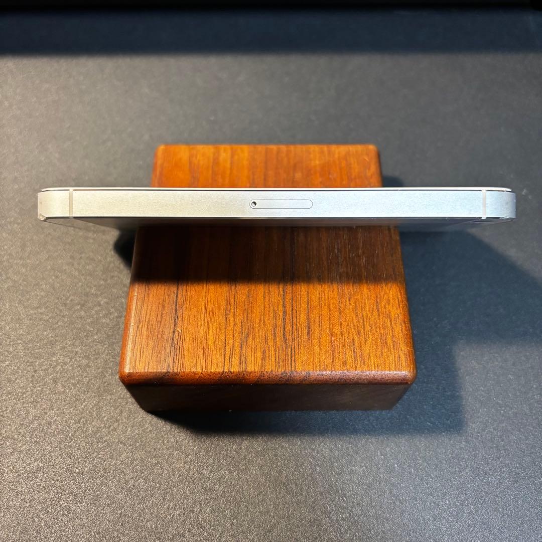 ✨バッテリー新品交換済み✨Apple iPhone 5s Silver 32GB