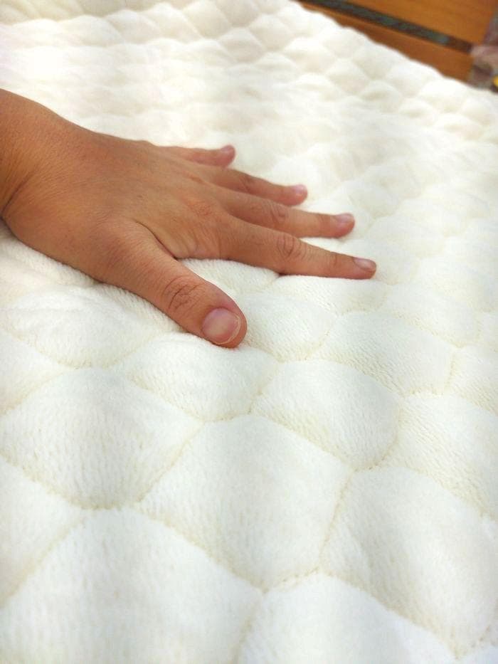 新品　 敷きパットシーツ　シングル 　綿100％　遠赤外線綿　 四隅ゴム付