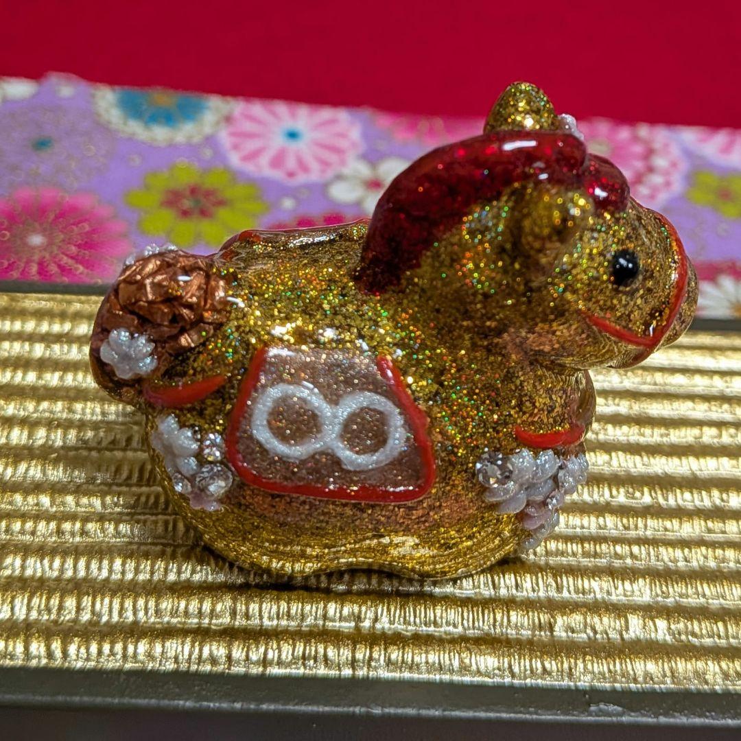 専用 黒色の馬の置物