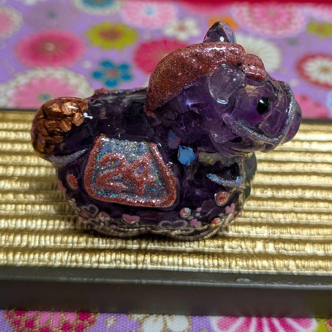 専用 黒色の馬の置物