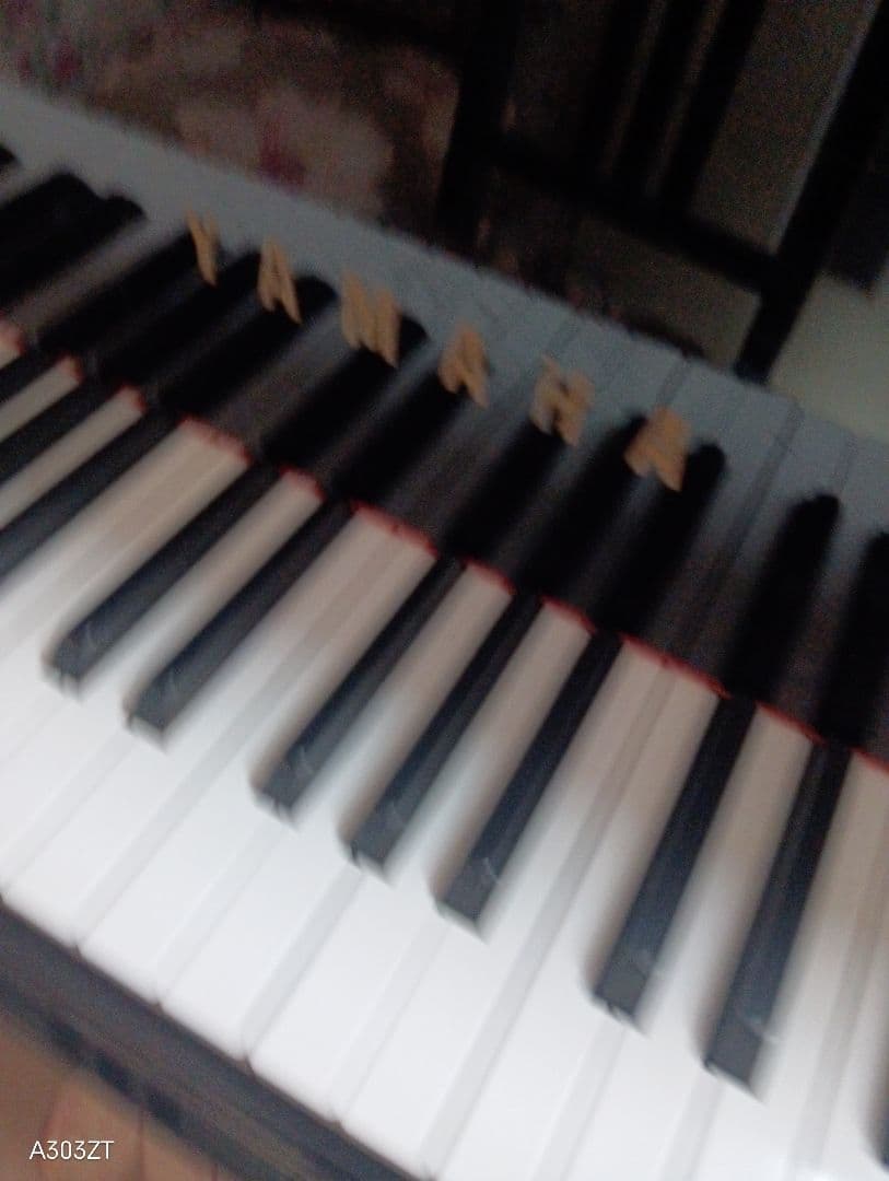 YAMAHA グランドピアノ 黒 光沢仕上げ