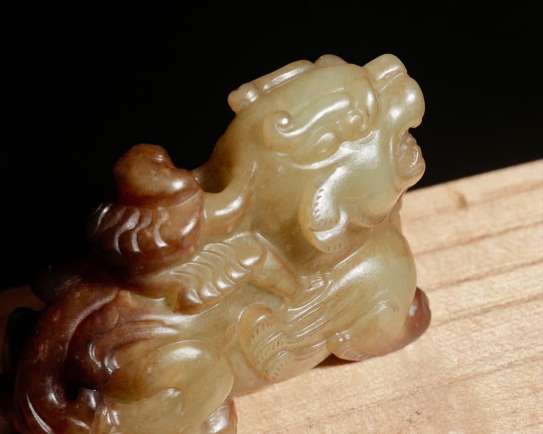 中古 和田玉 瑞獣 置物 玉彫刻 古玩風 小品 オブジェ C1A226