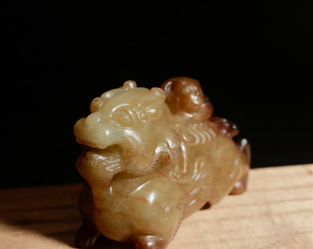 中古 和田玉 瑞獣 置物 玉彫刻 古玩風 小品 オブジェ C1A226