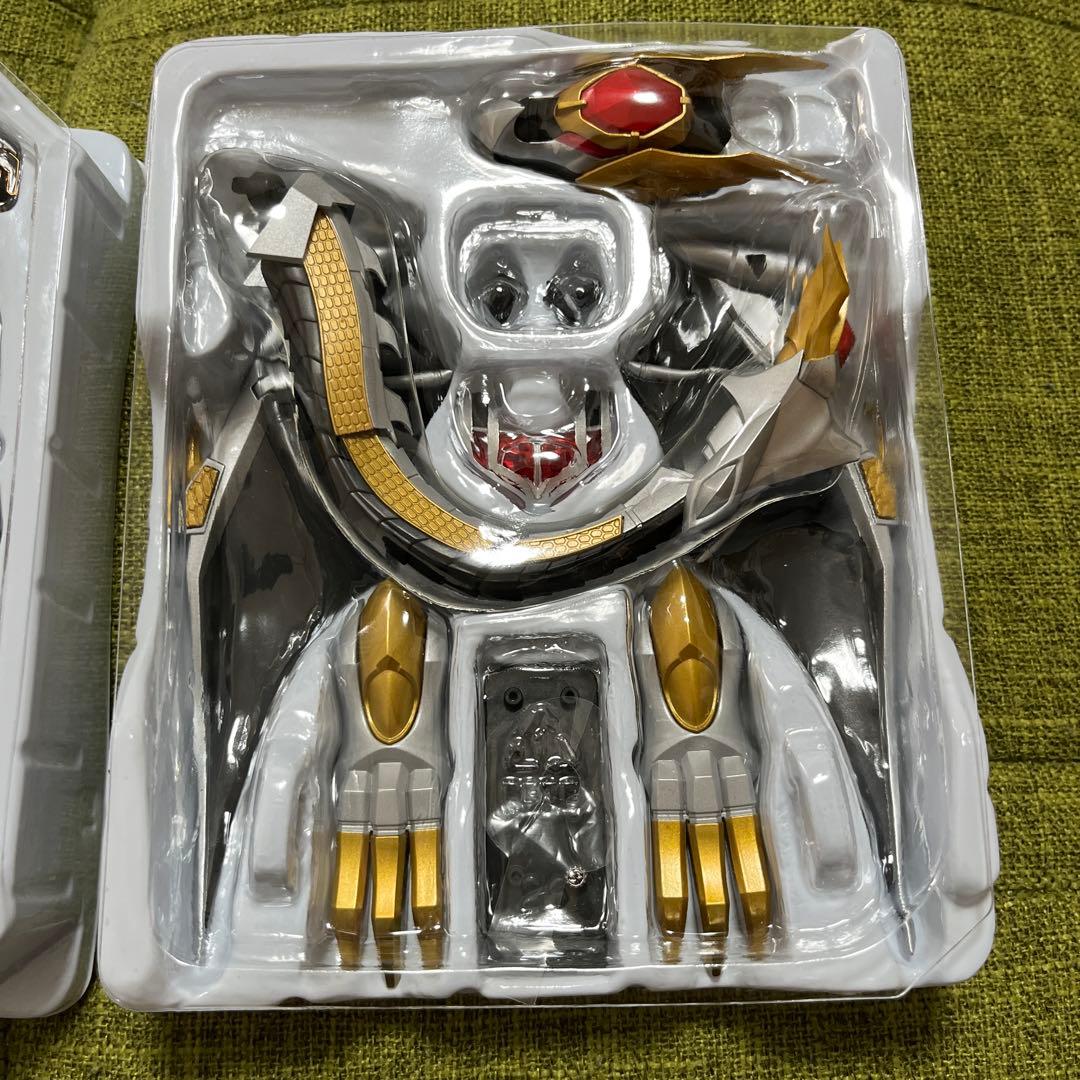 真骨彫製法 仮面ライダーウィザード フレイムドラゴン／オールドラゴン