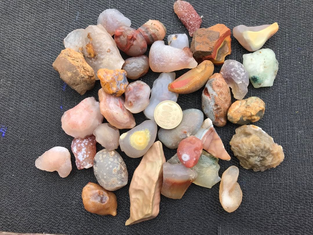 ゴビ石−1268 ゴビ瑪瑙　原石セット 大粒