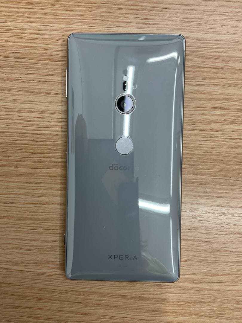 【美品初期化済】Xperia XZ2（SO-03K）本体＋ケース付き
