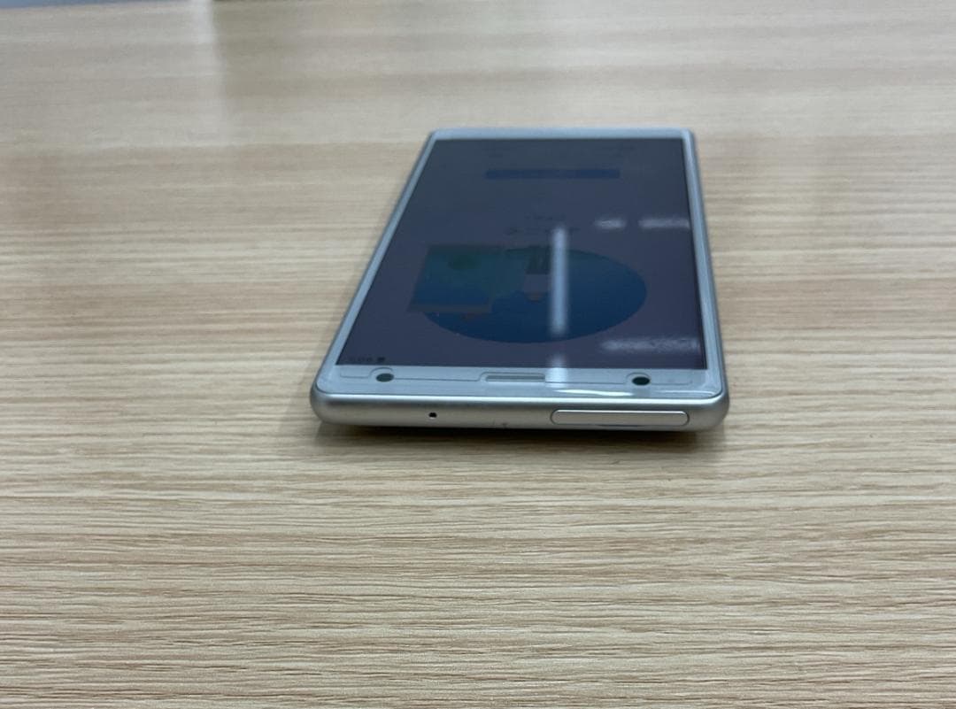 【美品初期化済】Xperia XZ2（SO-03K）本体＋ケース付き