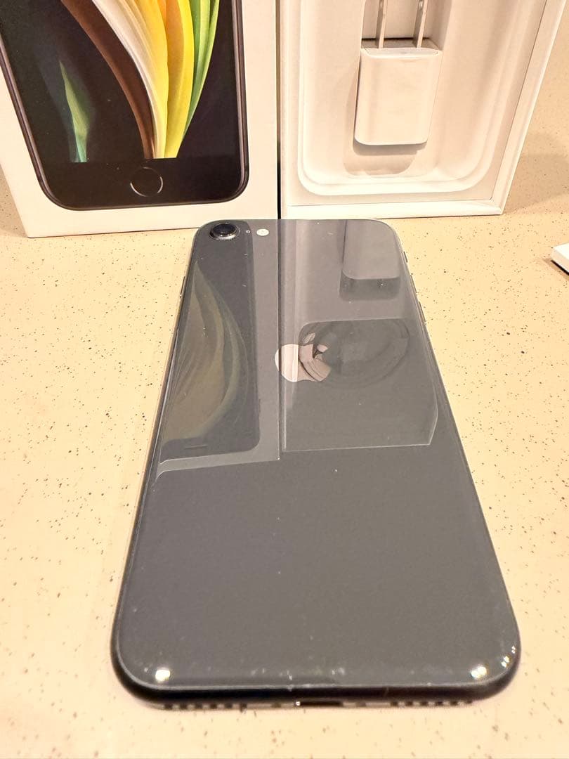 iPhone SE (第2世代) スペースグレー 本体 修理歴無 純正 最短発送