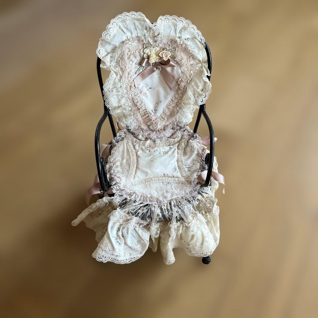 サエラアキアカネハート型クッション付きお人形セット